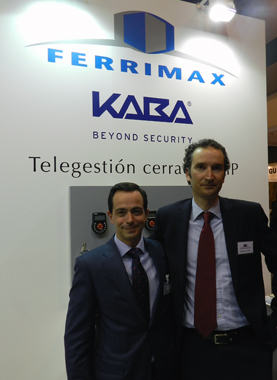 De izquierda a derecha: Fernando Martnez, responsable comercial de Safe Locks en Iberkaba, y Antonio De La Casa, gerente de Ferrimax...