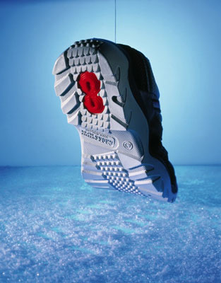 La suela de calzado de seguridad y deportivo es una aplicacin habitual de los poliuretanos por sus cualidades