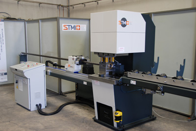 Punzonadora CNC de STMI