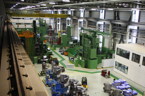 En la planta de Siemens se ubicaron las mquinas de fresado, torno giratorio y torno en carrusel con disposicin en U...