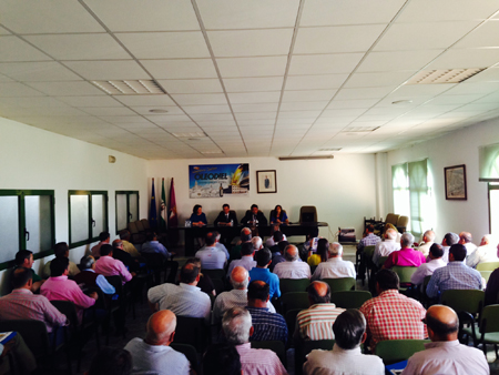 Ms de 70 personas, entre agricultores, tcnicos y autoridades, asistieron al encuentro tcnico en Gibralen