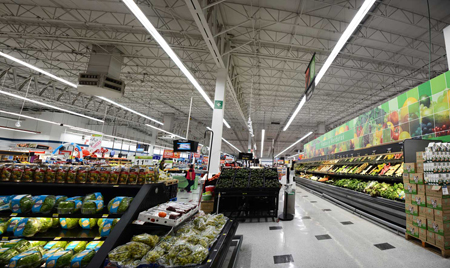Supermercado con iluminacin LED
