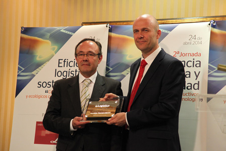 Trond Johansen, responsable de promocin de ventas de Allison Transmission en Espaa con el premio