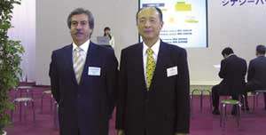 Antoni Minguell, director of Machine Center, next to Junro Kashiwa, President and CEO of Okuma Holding, Inc