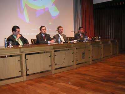 El debate-coloquio, con los ponentes Suberviola, Calvo, Ellert y Ruiz