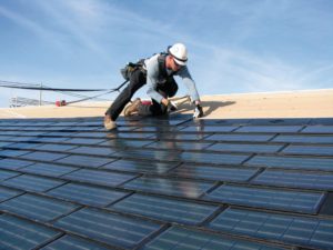 La construccin sostenible, que busca la eficiencia energtica, genera nuevos riesgos para los trabajadores
