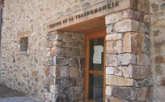 Cierran el Centro de la Transhumancia del Parque Natural Sierra de Cebollera dos meses para reparar su cubierta