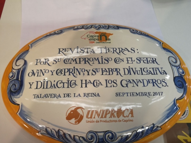 TIERRAS-Caprino recibe un galardn de la Feria Capraespaa por su contribucin al desarrollo del sector caprino en Espaa