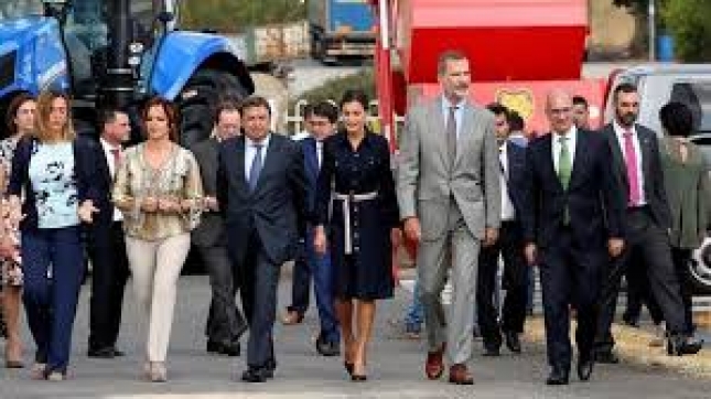 Los reyes muestran su respaldo al campo y a la ganader�a al inaugurar Salamaq 2018