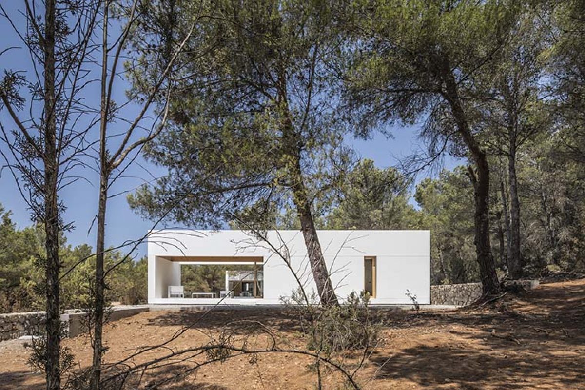 El arquitecto Mari Castell escoge los mecanismos de Gira para una vivienda sostenible en Ibiza
