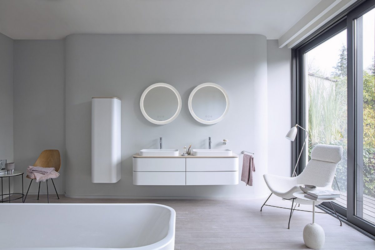 Happy D.2 Plus de Sieger Design para Duravit. Un interior de bao elegante y expresivo con un Plus en la forma y el color