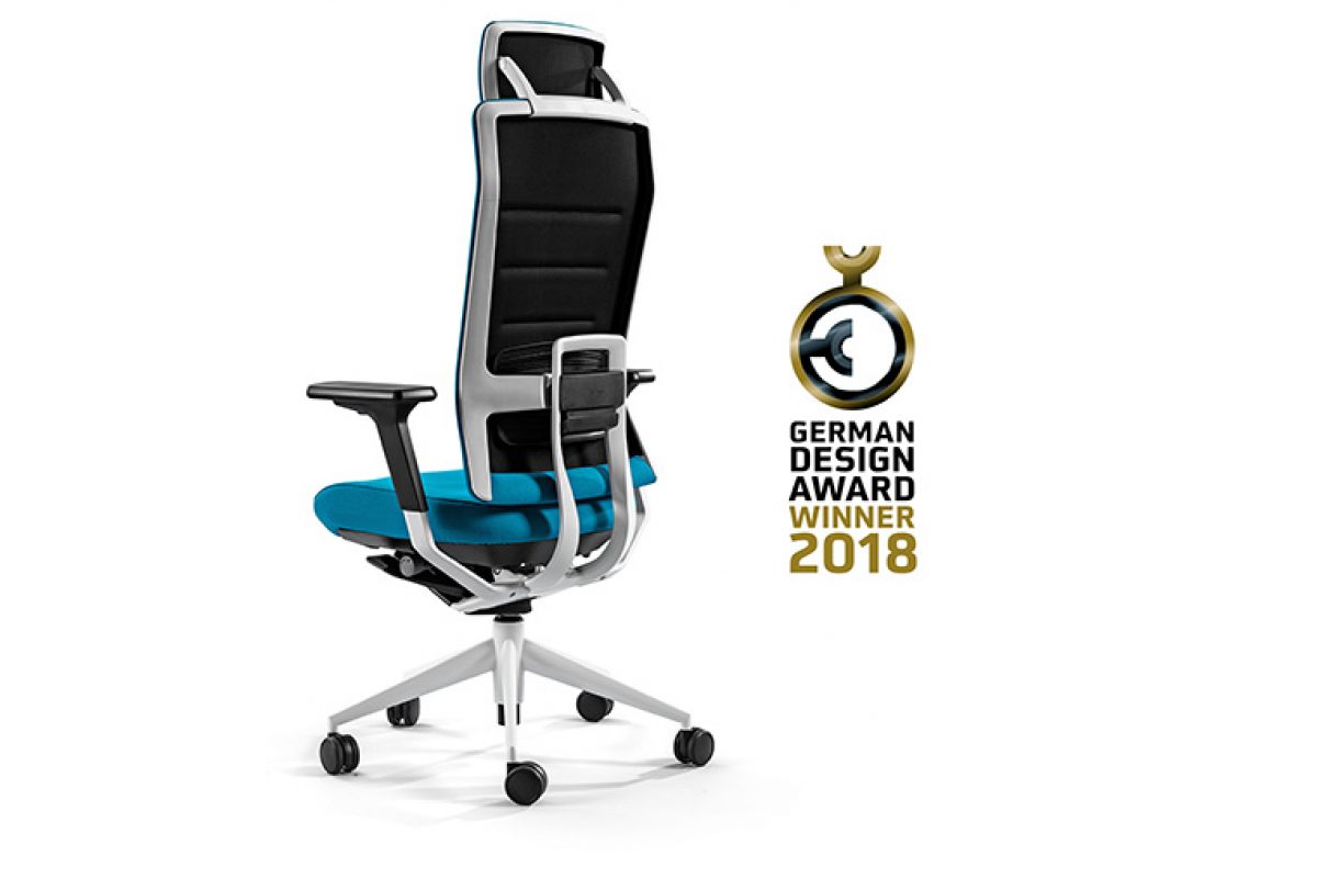 La silla operativa de altas prestaciones tecnolgicas TNK Flex de Actiu, premiada con el German Design Award 2018