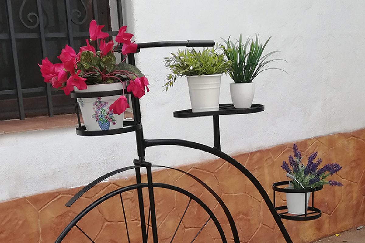 Teyfmon presenta Garden Bike. Una nueva forma de decorar exteriores
