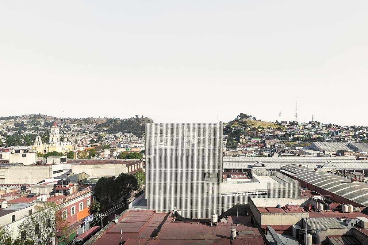 La nueva infraestructura de uso mixto Estacin San Jos, obra del estudio de arquitectura FRPO, se convierte en el nuevo polo cultural, econmico y de actividad de Toluca, Mxico