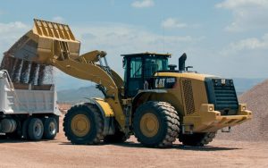 cat-982m-wheel-loader-loading-truck-with-gravel