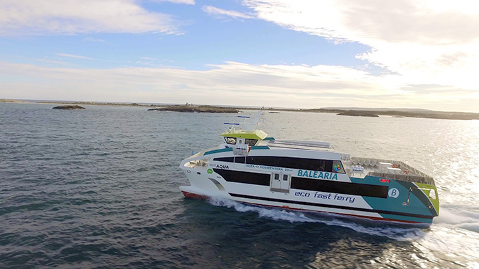 Eco Fast Ferry diseado por Oliver Design para Baleria. Oliver Design