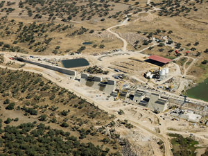 Doka aporta soluciones de encofrado en la construcci�n de la Presa del B�rdalo, en C�ceres