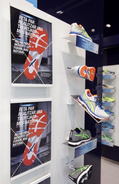 Asics abre las puertas de su espectacular tienda en Barcelona Material Deportivo